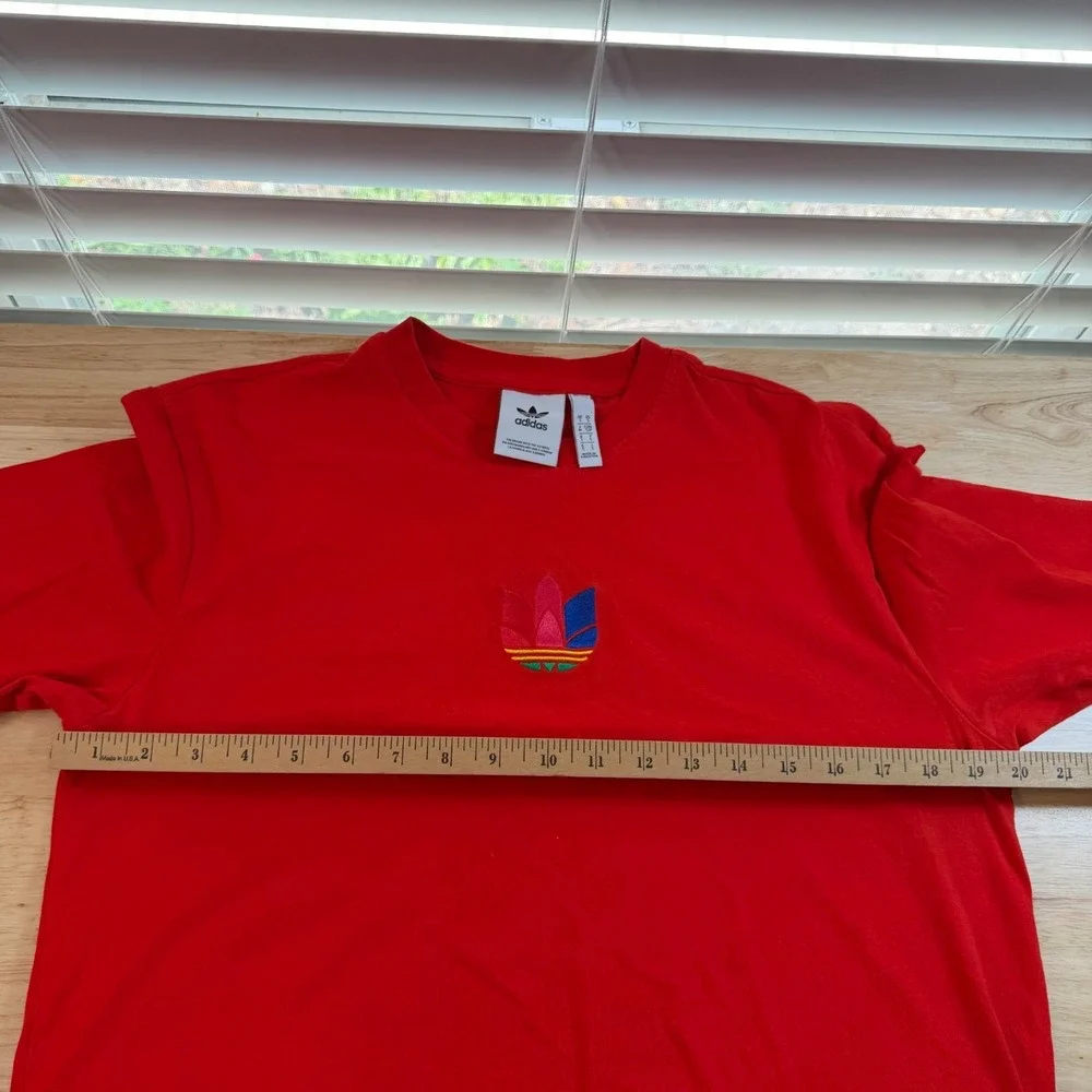 Adidas Originals 3D Trefoil T-Shirt Men's Red Embroidered Short Sleeve - Small